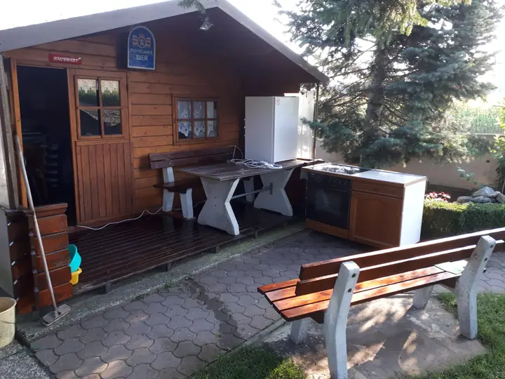 Gartenhaus mit Außenküche
